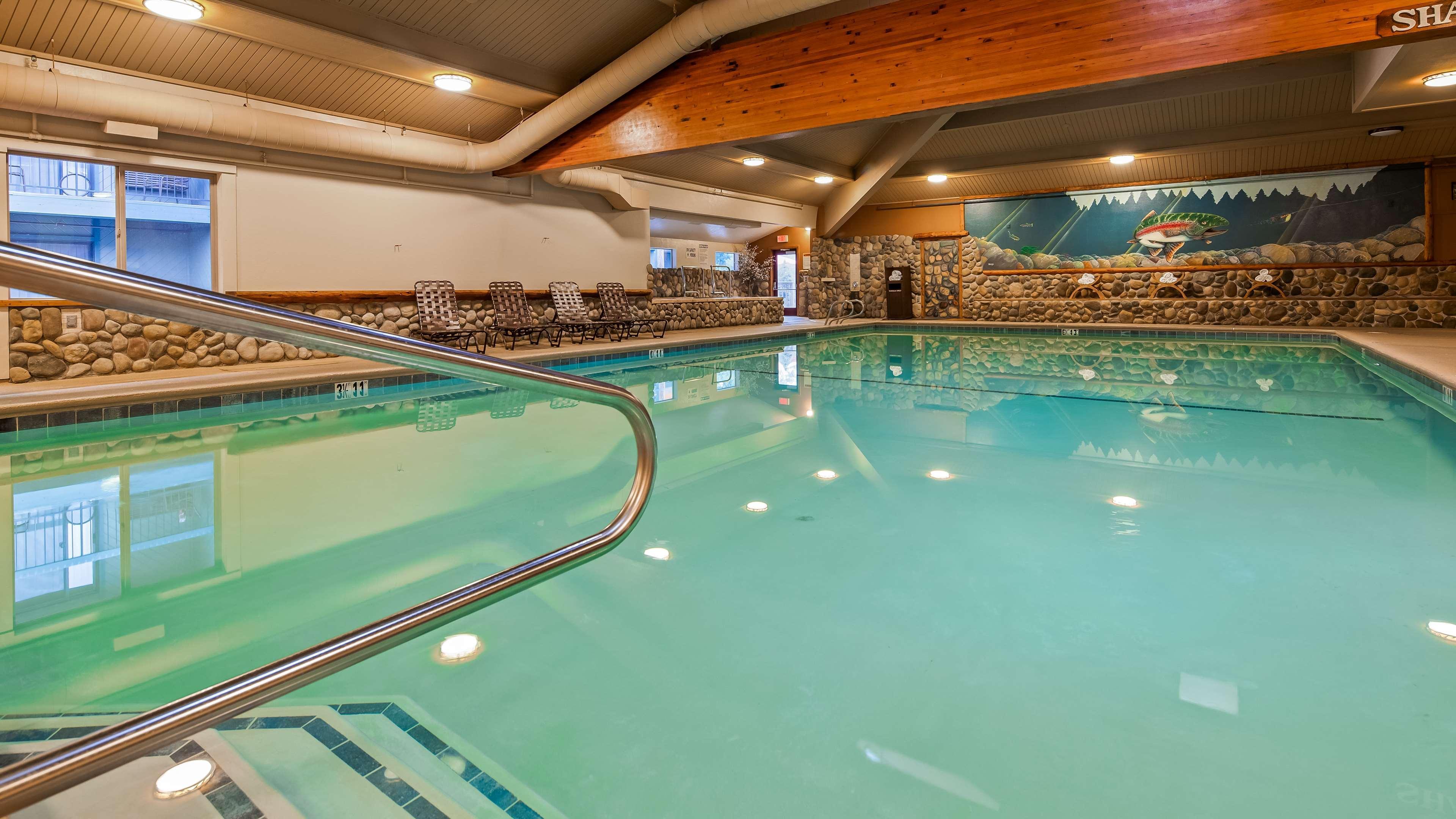 Best Western Plus Tree House Mount Shasta Eksteriør billede